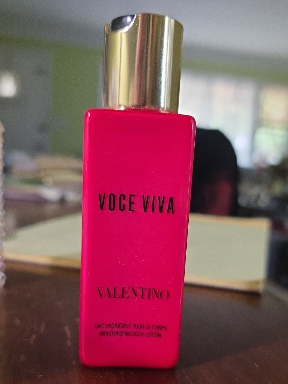 Valentino Voce Viva Moisturizing Body Lotion - Pink